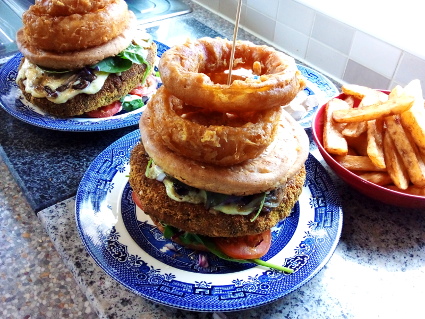 Urad Dal Punjadi Burger