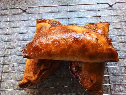 Thai stir-fried Turkey mince with Coriander, Ginger, Chilli & Lime Pasties